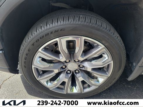 Used 2024 GMC Sierra 1500 Denali w/ Denali Reserve Package AWD/4WD image 5