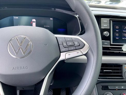 Used 2022 Volkswagen Taos S FWD image 14