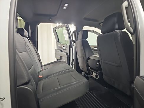 Used 2024 Chevrolet Silverado 1500 LT AWD/4WD image 14