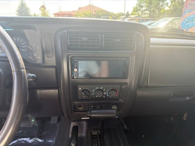 Used 2001 Jeep Cherokee Sport AWD/4WD image 11