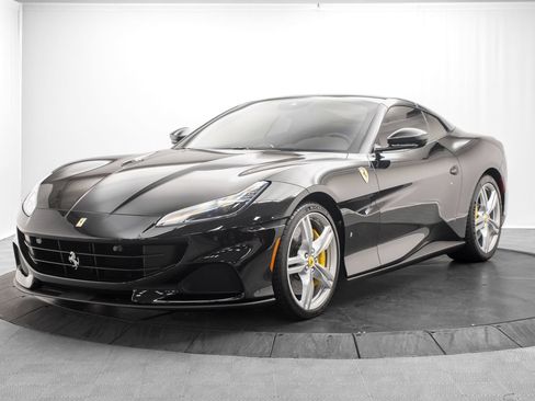 Used 2023 Ferrari Portofino M RWD image 11