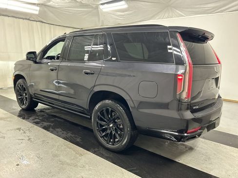 Used 2023 Cadillac Escalade Sport Platinum w/ LPO, ONYX Package AWD/4WD image 7