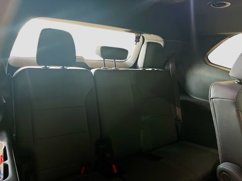 Used 2024 GMC Acadia AT4 AWD/4WD image 27
