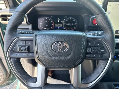 Certified 2026 Toyota 4Runner TRD Off-Road Premium AWD/4WD image 12
