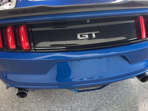 Used 2017 Ford Mustang GT w/ GT Performance Package RWD image 35
