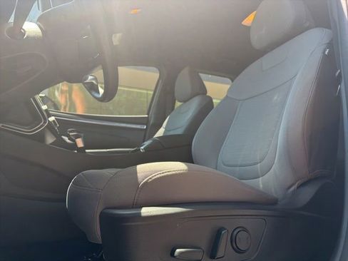 Used 2022 Hyundai Santa Cruz SEL FWD image 8