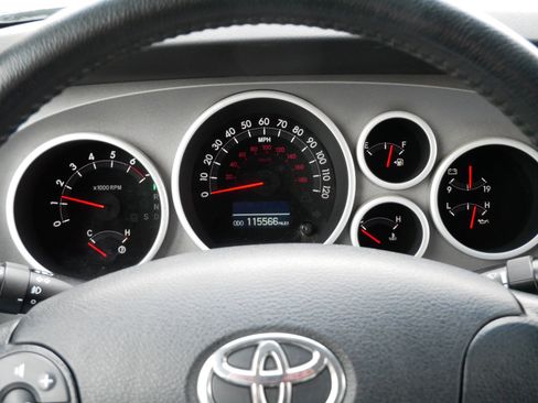 Used 2010 Toyota Tundra Limited AWD/4WD image 22