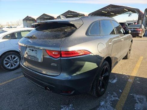 Used 2019 Jaguar F-PACE R-Sport image 3