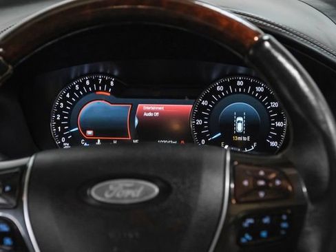 Used 2018 Ford Explorer Platinum image 20