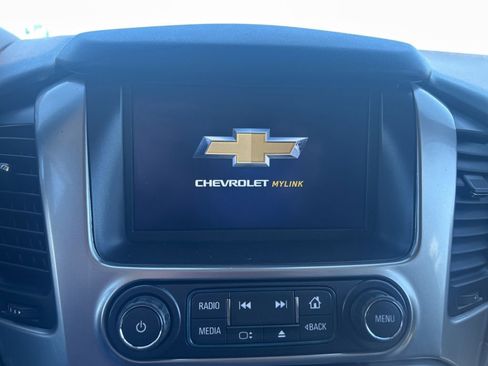 Used 2019 Chevrolet Suburban LT AWD/4WD image 15