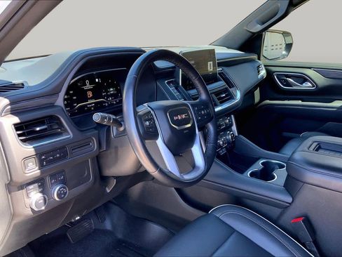 Used 2023 GMC Yukon SLT AWD/4WD image 18