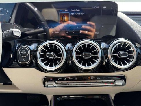 Used 2023 Mercedes-Benz GLA 250 w/ Premium Package image 29