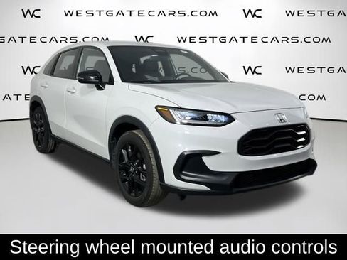 Used 2023 Honda HR-V Sport image 4