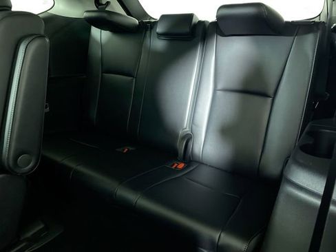 Used 2021 Toyota Highlander Platinum image 22