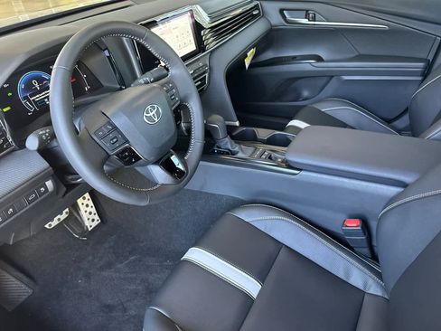 New 2026 Toyota Camry SE image 11