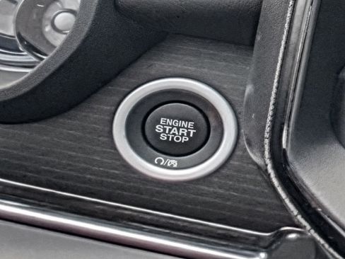 Used 2022 RAM 1500 Limited AWD/4WD image 12