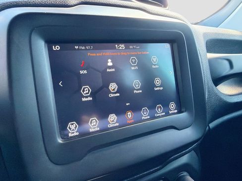 Used 2020 Jeep Renegade Latitude image 30