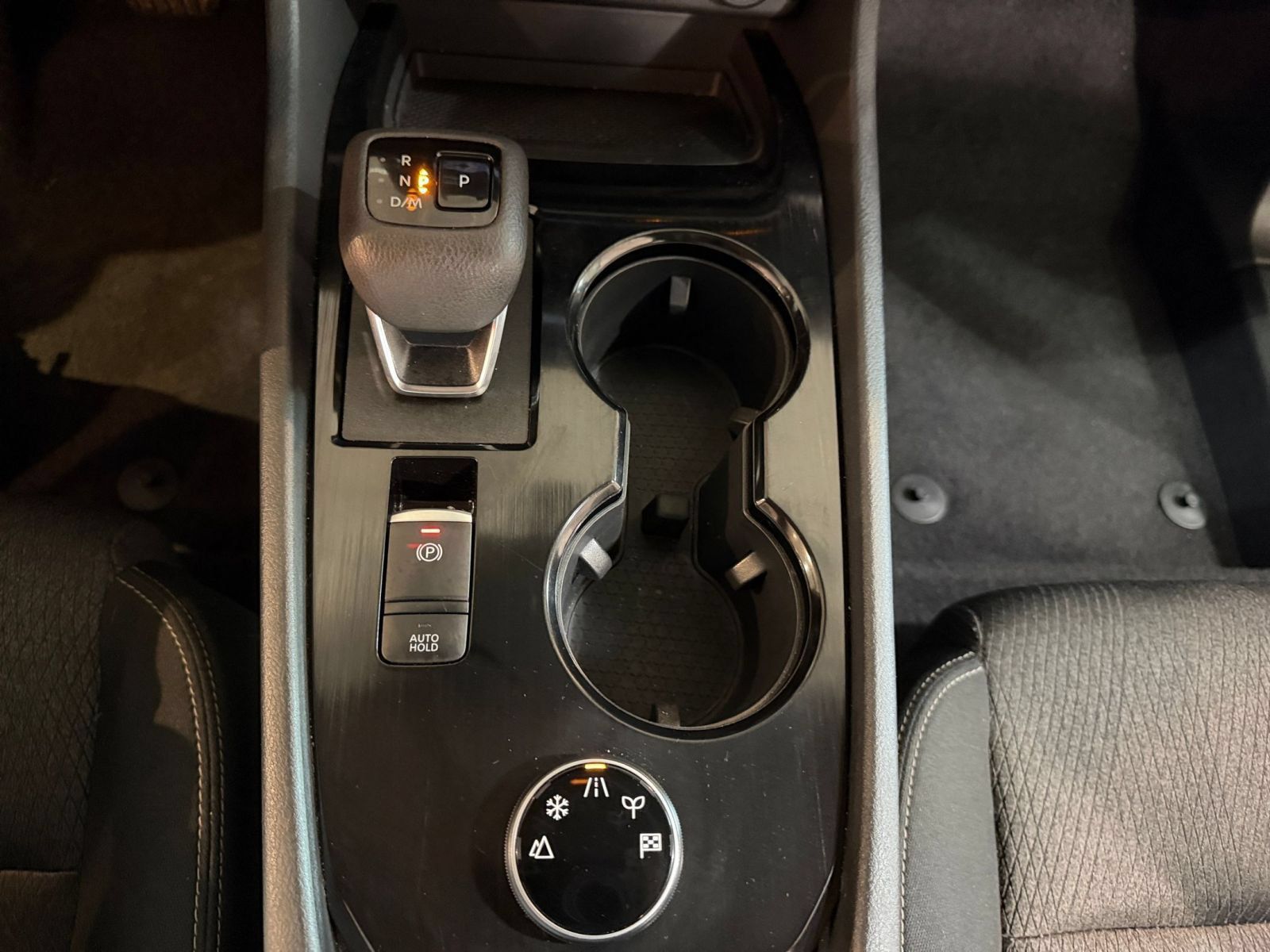 Used 2026 Nissan Rogue SV AWD/4WD image 41