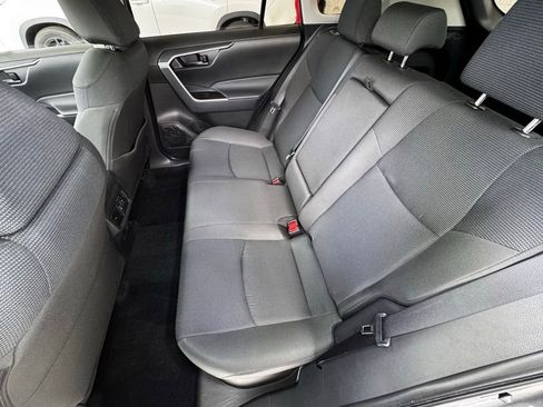 Certified 2025 Toyota RAV4 LE image 45