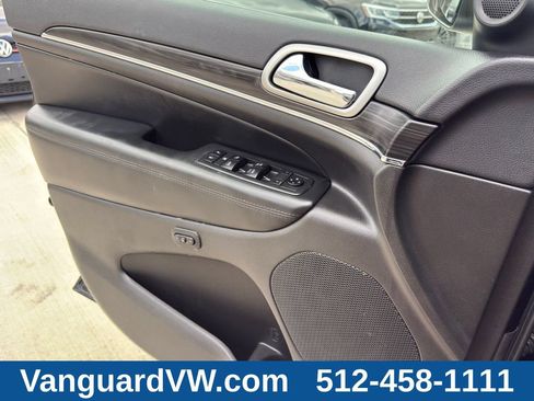 Used 2019 Jeep Grand Cherokee Limited RWD image 22