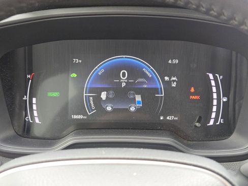 Certified 2025 Toyota Corolla SE w/ SE Premium Package FWD image 18