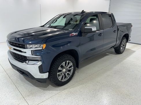 Used 2021 Chevrolet Silverado 1500 LT image 1