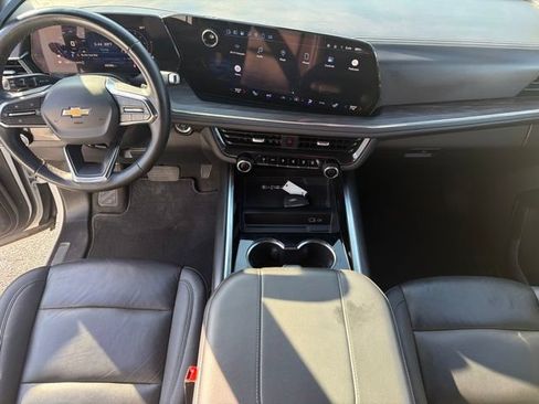 Used 2025 Chevrolet Tahoe LT AWD/4WD image 26