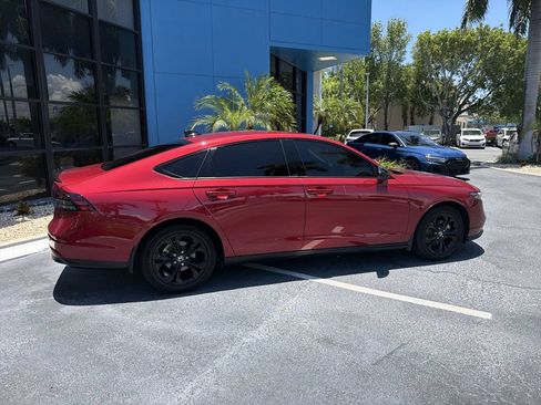 Used 2025 Honda Accord SE image 8