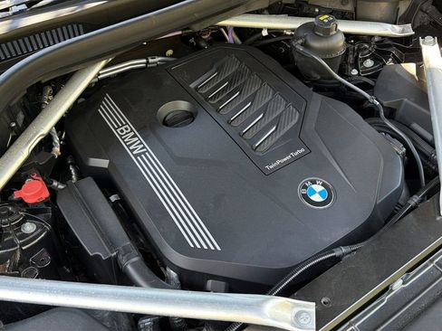 Used 2022 BMW X5 xDrive40i w/ Premium Package AWD/4WD image 28