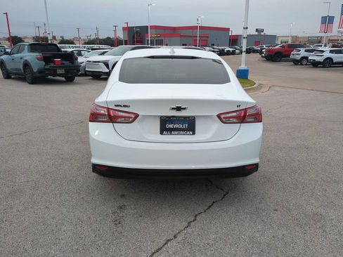 Used 2022 Chevrolet Malibu LT w/ Sport Edition image 7