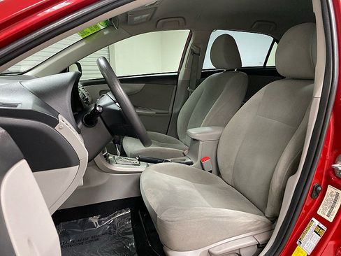 Used 2013 Toyota Corolla LE Special Edition image 10