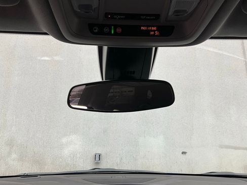 Used 2025 Chevrolet Blazer LT image 18