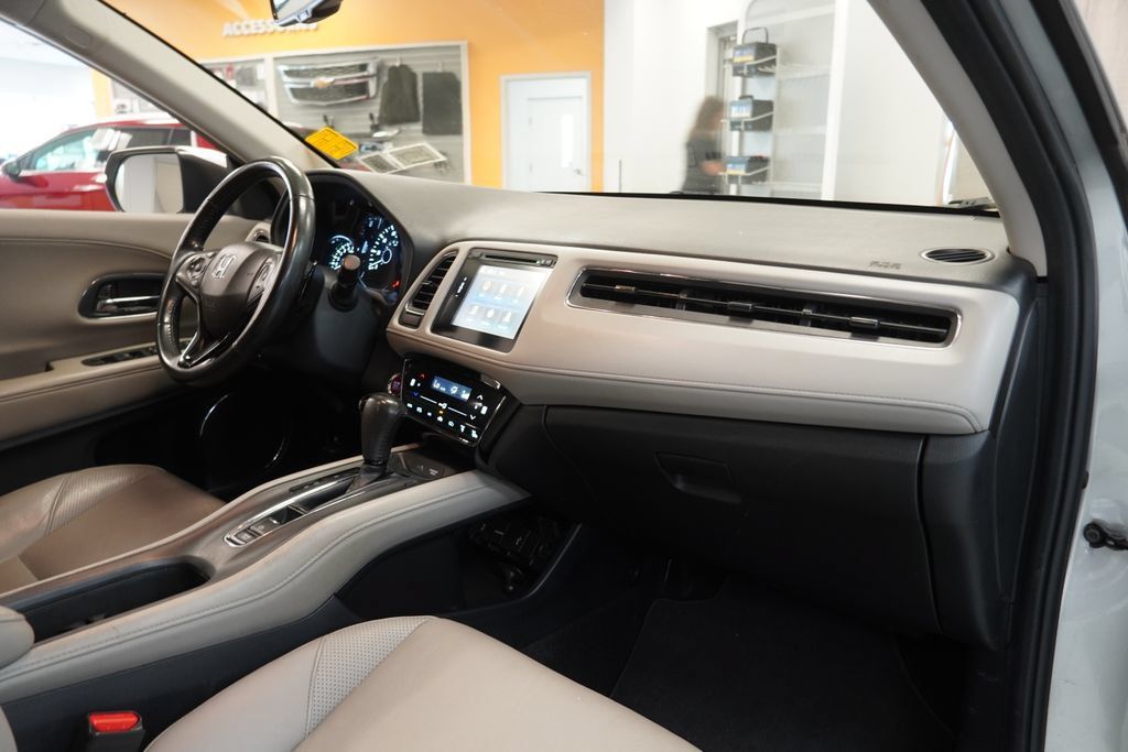 Used 2016 Honda HR-V EX-L image 36