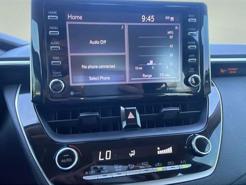 Used 2021 Toyota Corolla LE image 27