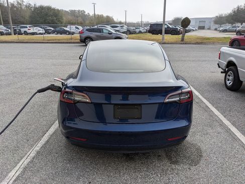 Used 2022 Tesla Model 3 image 10