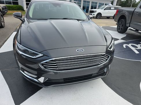 Used 2017 Ford Fusion Energi SE FWD image 7