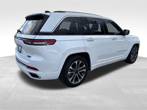 Used 2023 Jeep Grand Cherokee Overland AWD/4WD image 7