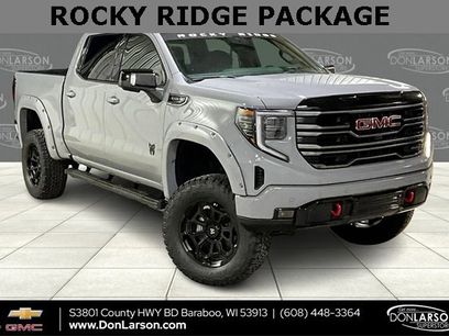 New 2025 GMC Sierra 1500 AT4 w/ AT4 Premium Package