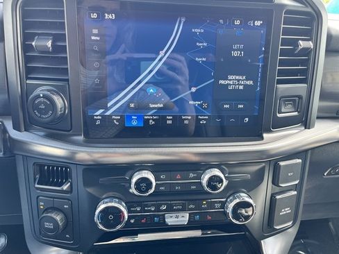 Used 2025 Ford F150 Lariat AWD/4WD image 28