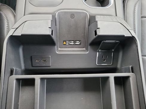 Certified 2022 GMC Sierra 1500 Denali AWD/4WD image 38