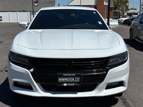 Used 2020 Dodge Charger SXT AWD/4WD image 2