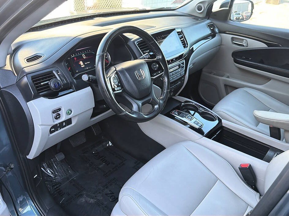 Used 2019 Honda Pilot Touring image 4
