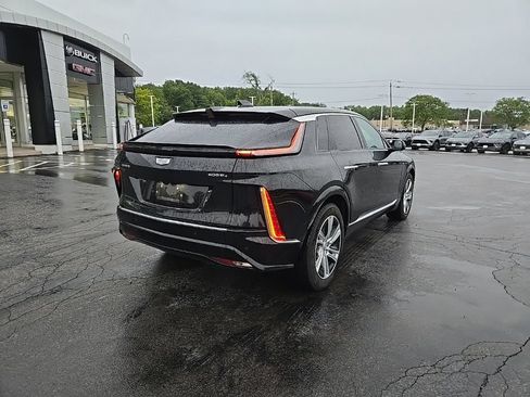 Used 2024 Cadillac Lyriq Tech w/ LPO, Floor Liner Package AWD/4WD image 6