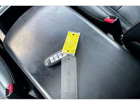 Used 2012 Nissan Armada Platinum image 11