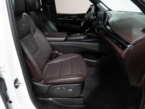 Used 2023 Cadillac Escalade V image 99