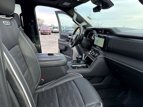 Certified 2024 GMC Sierra 1500 AT4X image 35