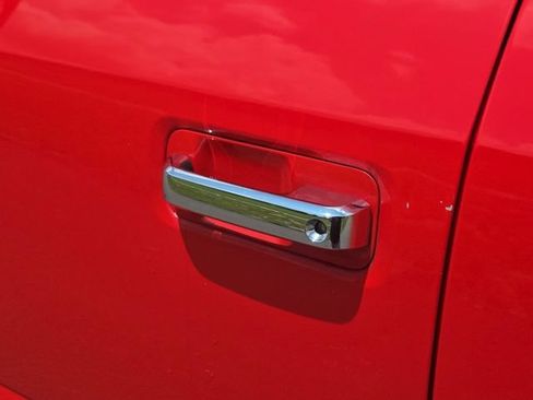Used 2017 Ford F150 XLT w/ Equipment Group 302A Luxury AWD/4WD image 16