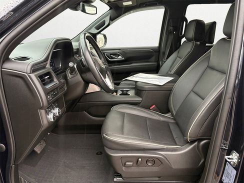 Used 2023 GMC Yukon SLT image 9