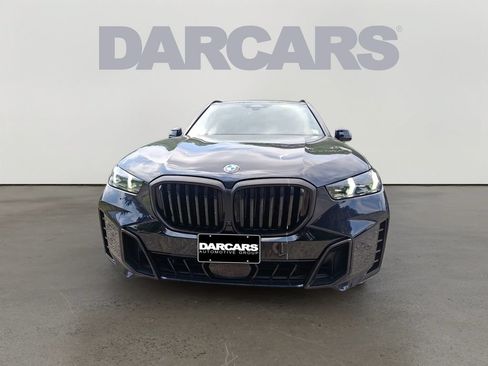 Used 2024 BMW X5 xDrive40i w/ M Sport Package AWD/4WD image 2