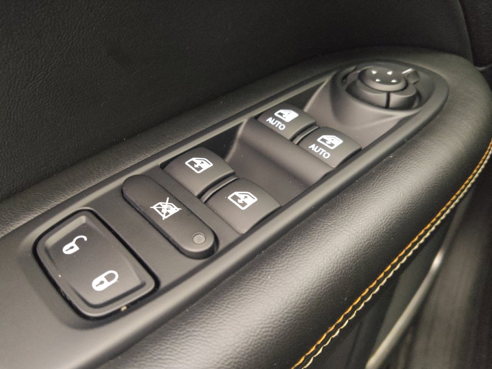 Used 2020 Jeep Compass Latitude w/ Popular Equipment Group AWD/4WD image 27